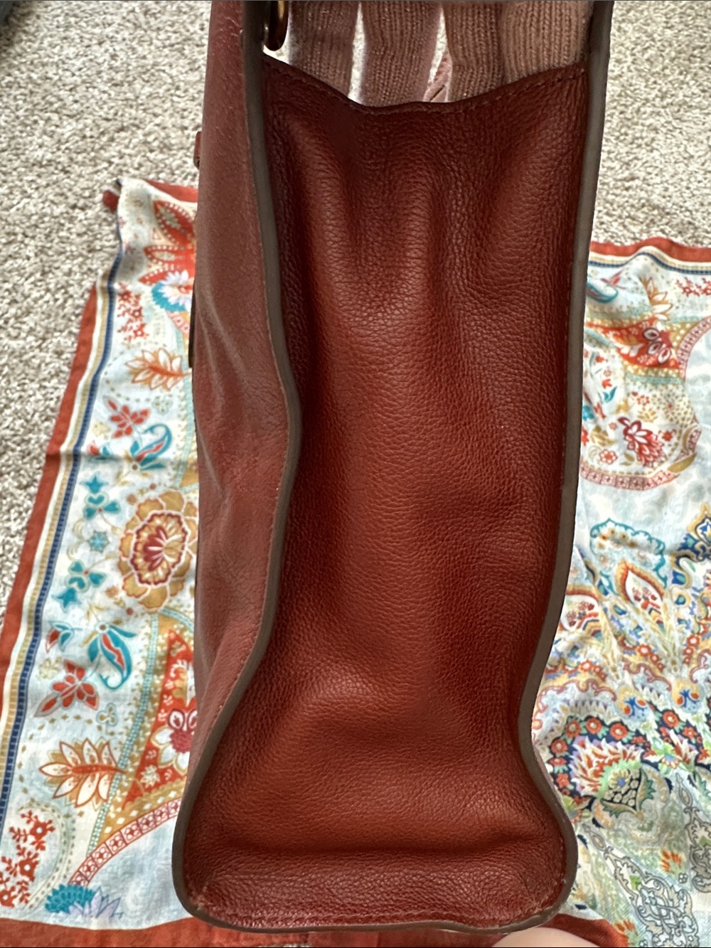Fossil Chestnut Brown Leather Tote with Gold Logo - Picture 9 of 12